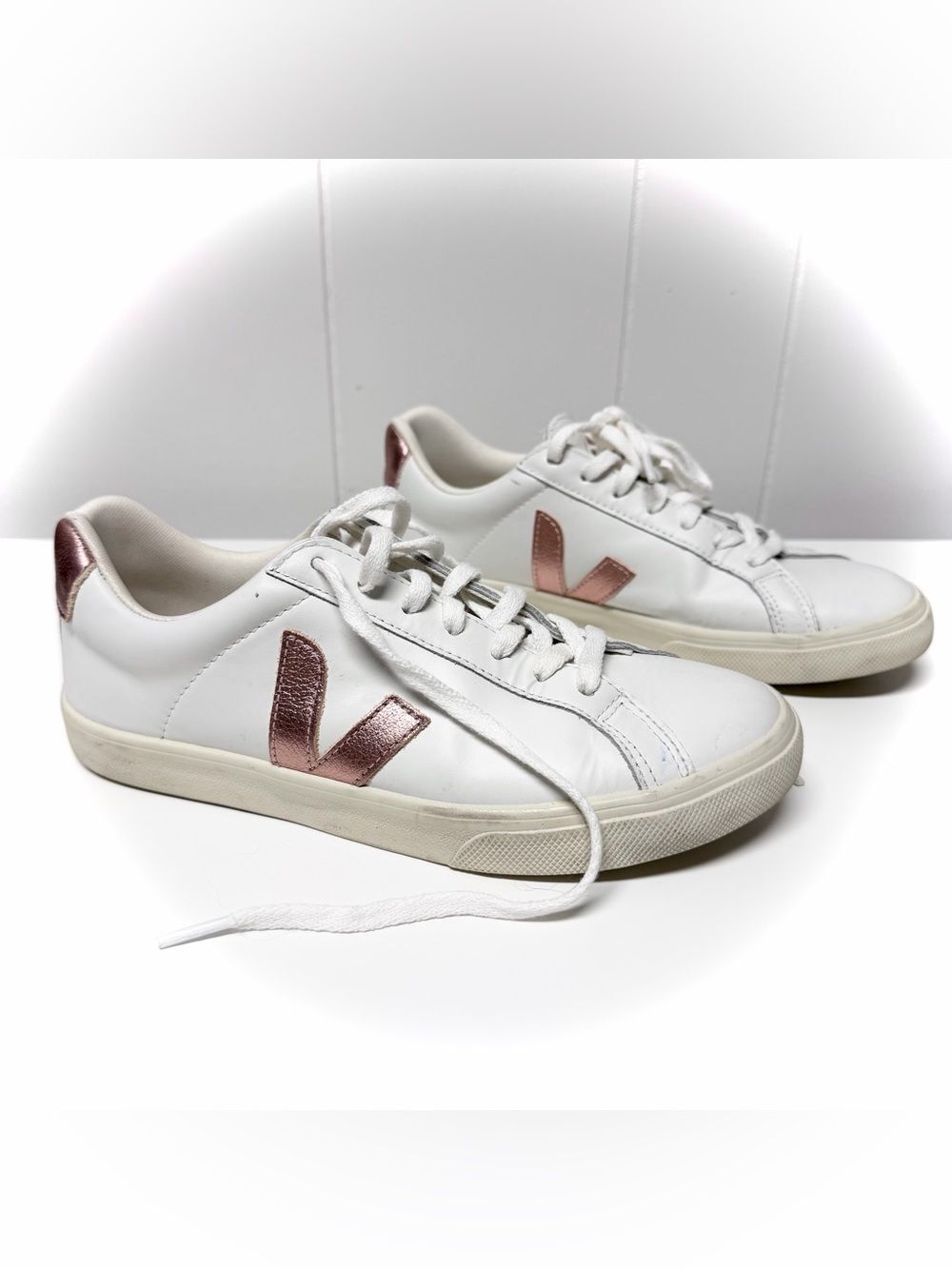 Veja Campo Sneaker Size 8